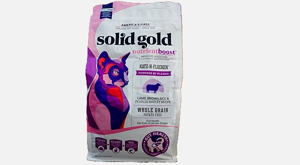 طعام جاف للقطط gold solid بنكهة اللحم الضان والأرز البني 1.81كيلو