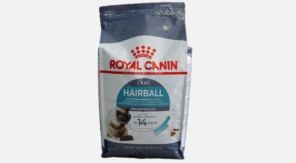 اكل جاف للقطط رويال كانن HAIR BALL 4 كيلو