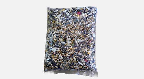 أكل ببغاء مشكل 1 كجم – خلطة حبوب وبذور طبيعية عالية الجودة