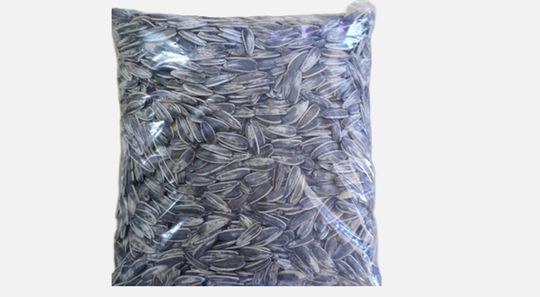 أكل ببغاء سادة 1 كجم – حبوب طبيعية للتغذية اليومية